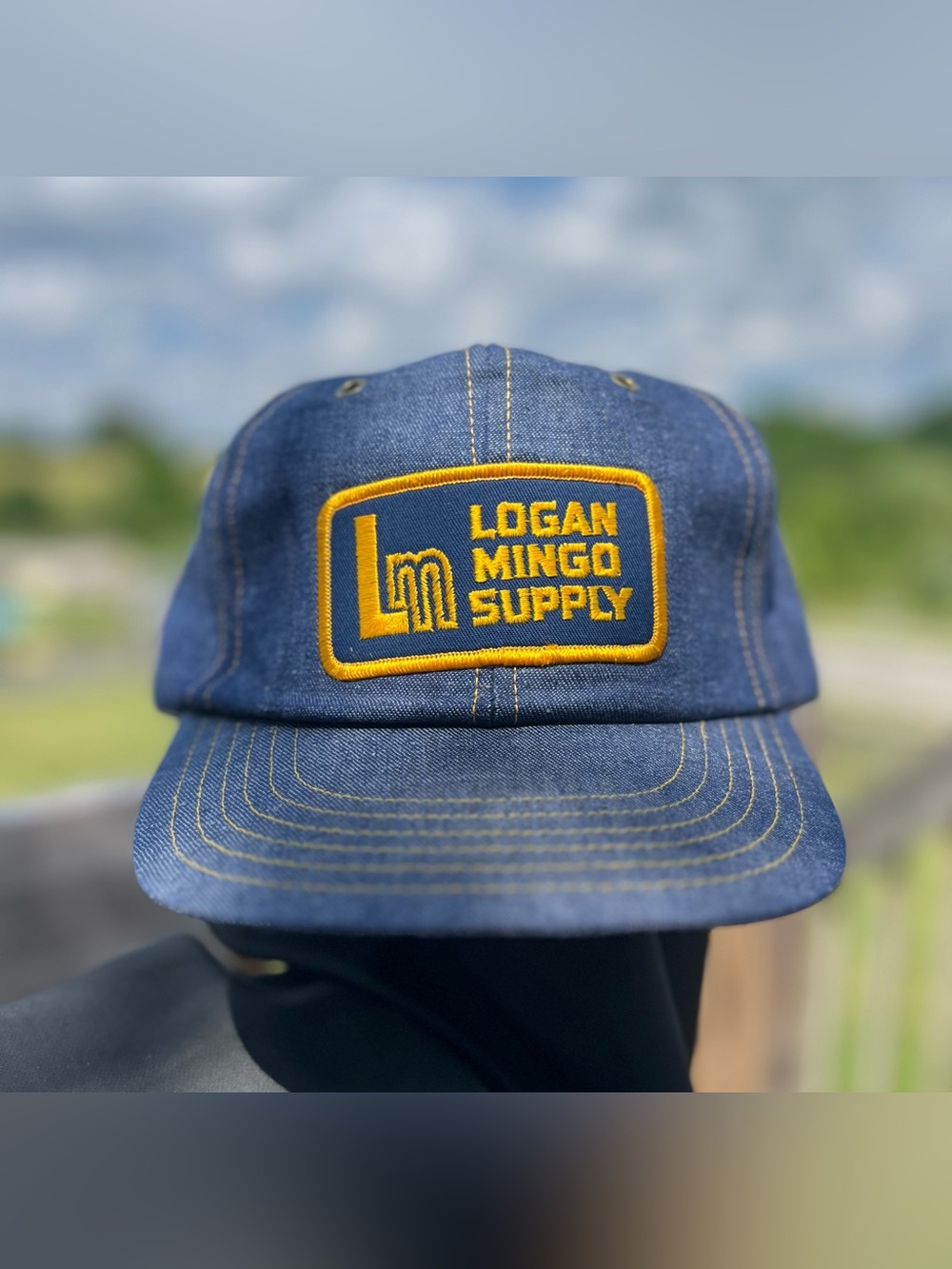 NWNT Vintage 80’s Logan Mingo Supply Trucker Snap Back Hat. Denim Blue/yellow